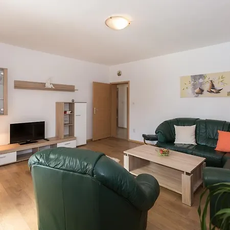 Apartman Twisting By The Private Pool