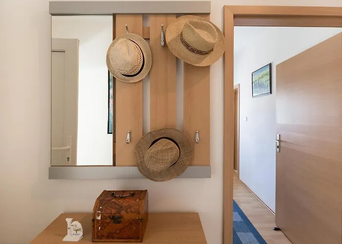 Appartement Twisting By The Private Pool Zadar