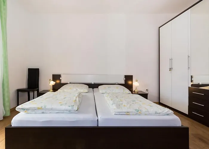 Appartement Twisting By The Private Pool