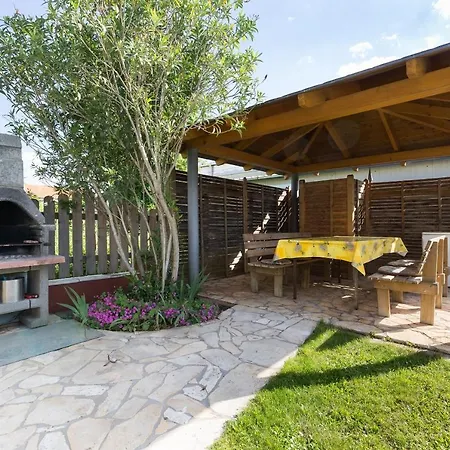 Twisting By The Private Pool Διαμέρισμα *