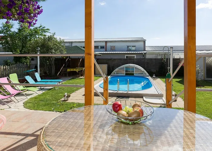 Twisting By The Private Pool Apartman Zadar