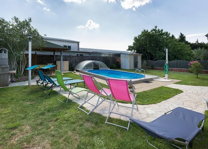 Apartman Twisting By The Private Pool *