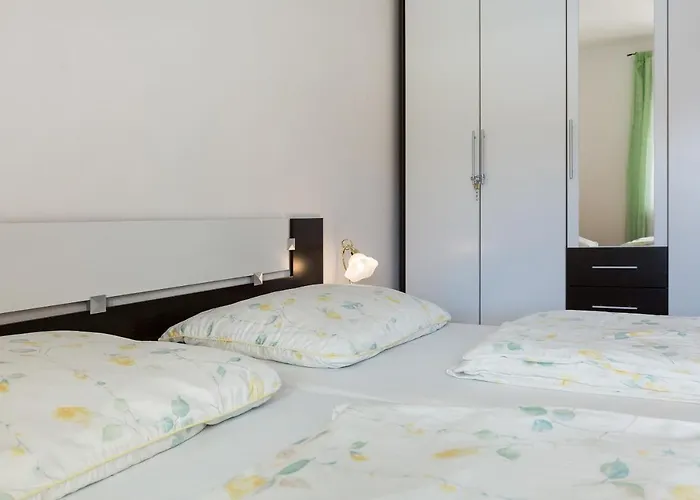 Apartman Twisting By The Private Pool