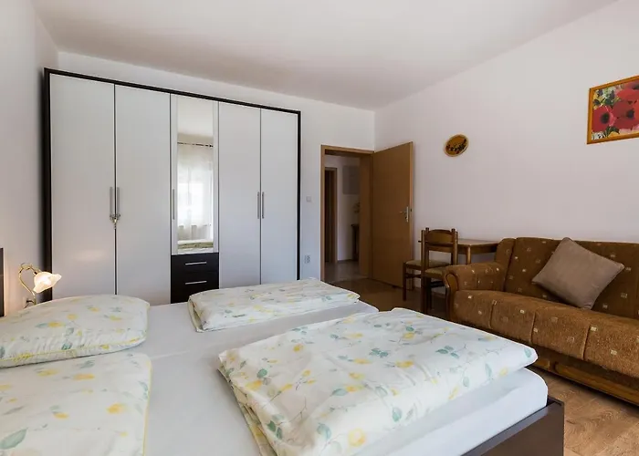 Twisting By The Private Pool דירה *